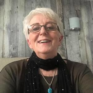 Meet your Posher, Marnie